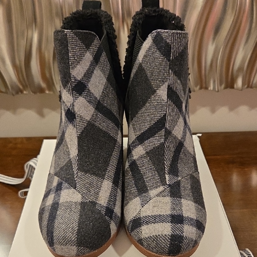 Toms Plaid Ankle Boots - Black and Gray